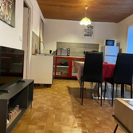 Maison Proche Du *